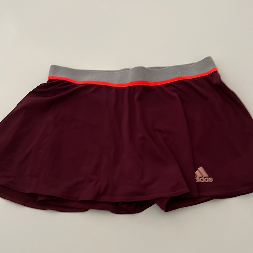 Burgundy Adidas tennis skirt size small
